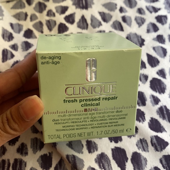 NEW Clinique fresh pressed repair clinical MD - Picture 2 of 5
